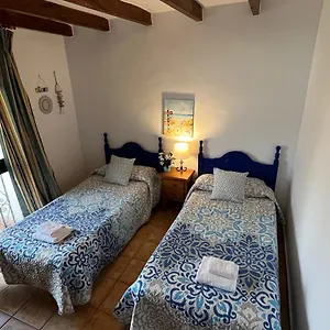 https://nerja-paradise-rentals-villa-alminares.1costadelsol.com